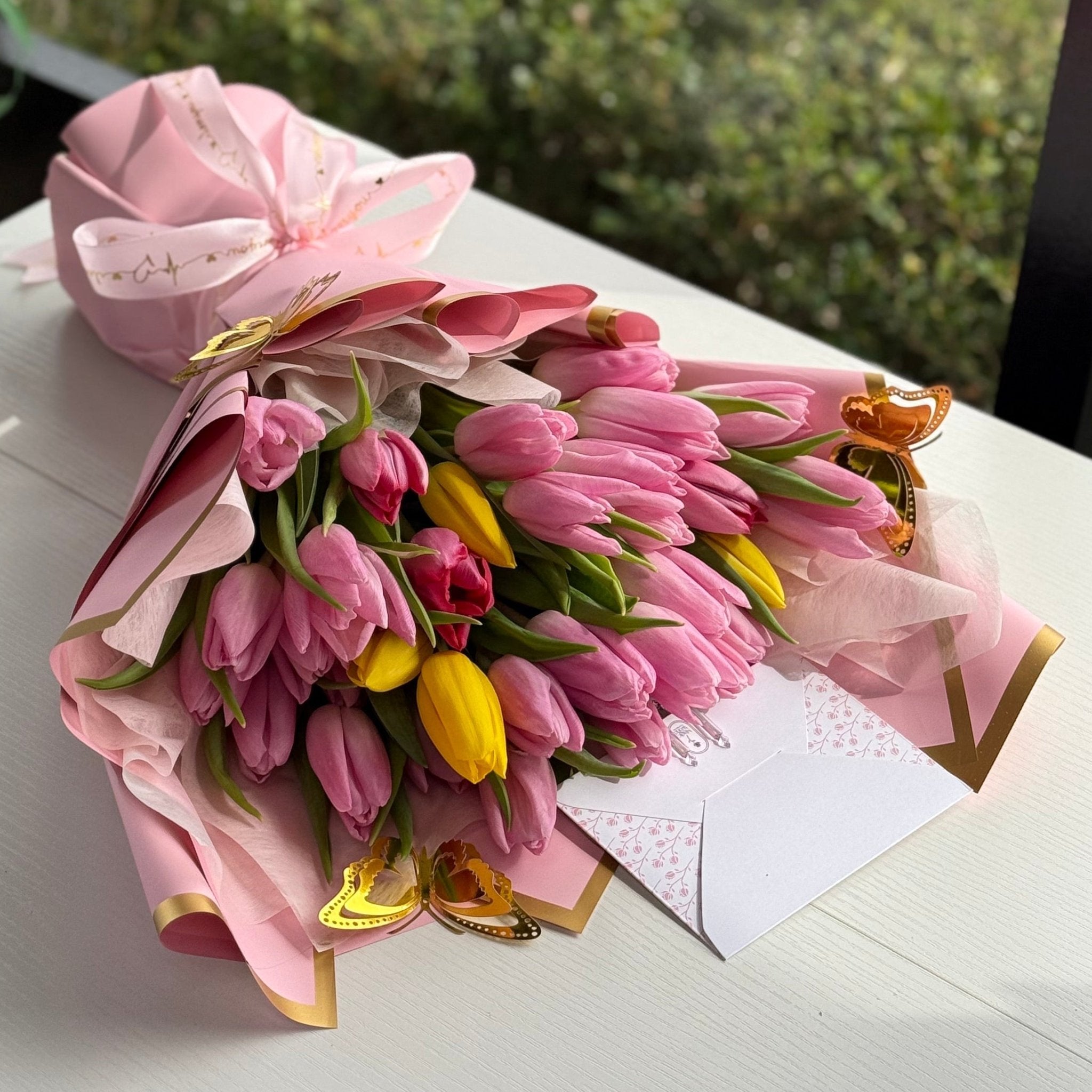 Tulips Season - Best Seller